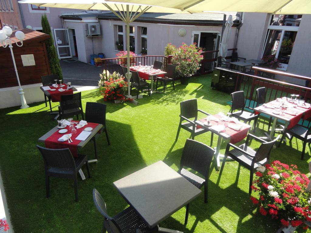 Hotel Restaurant Le Moschenross Thann Exteriör bild